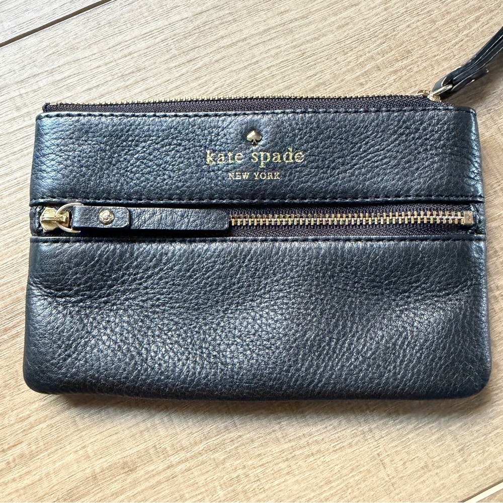 Kate Spade Black Leather Wristlet Pebbled 6.5x4” 2 Zip Compartments - Picture 3 of 13